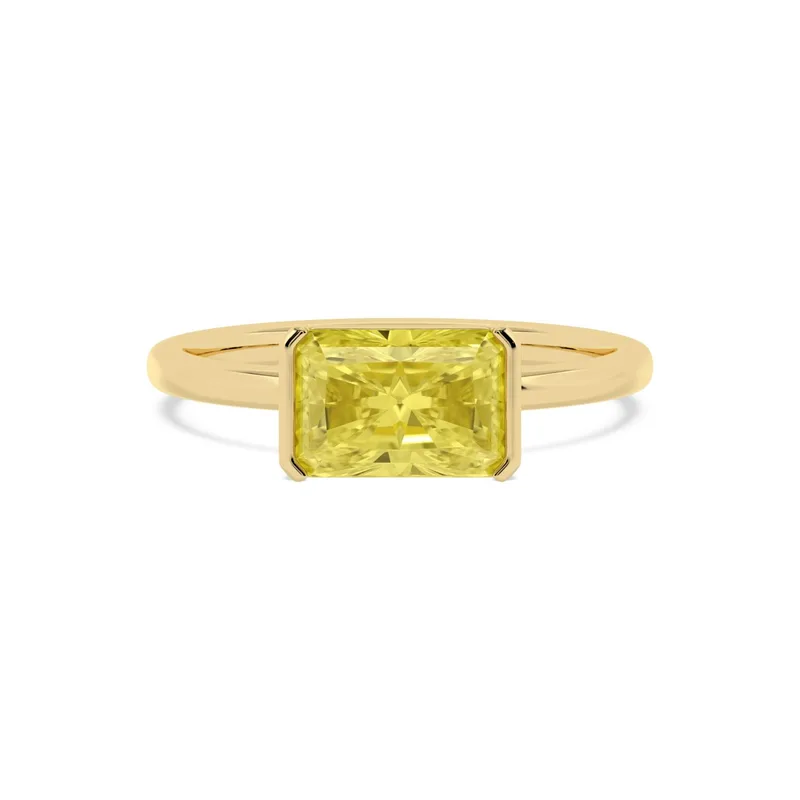 Aureola Radiant Yellow Lab-Grown Diamond Ring in yellow gold — view 1