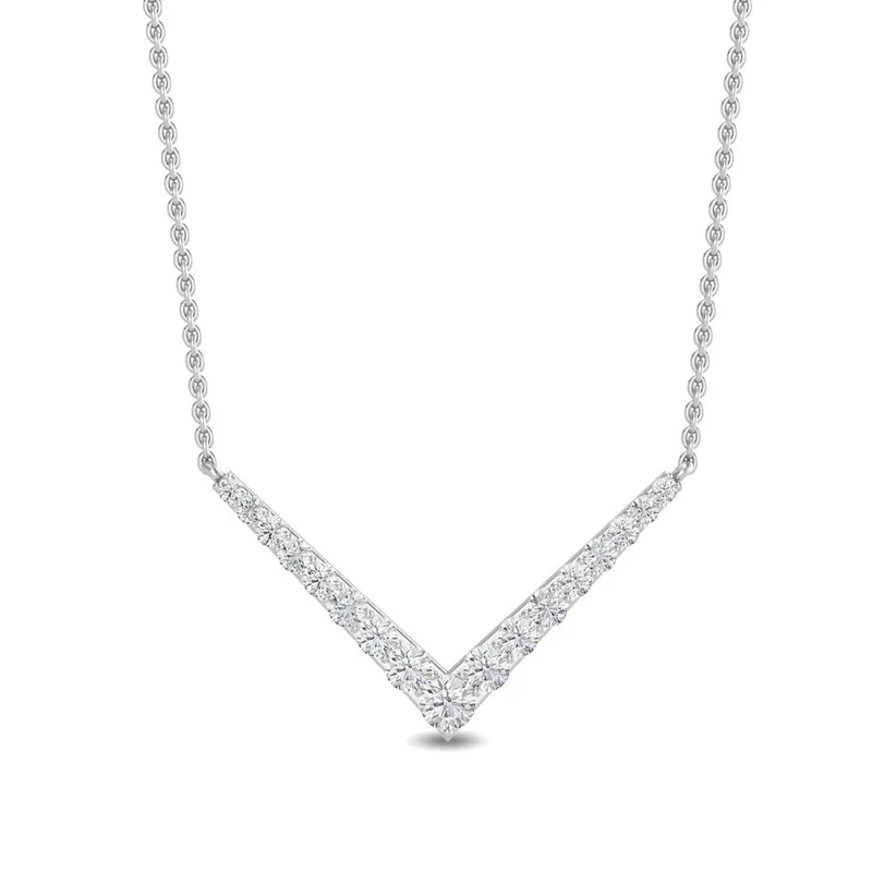 Chevron Round Lab-Grown Diamond Pendant in white gold — view 1