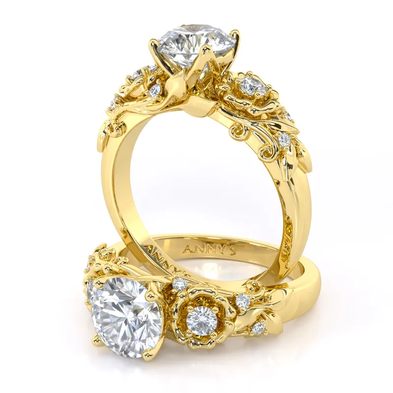 Flower Vintage Floral Solitaire and Sidestone engagement ring in 18kt yellow gold