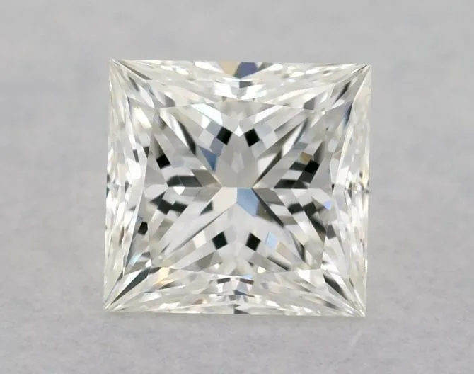 0.81ct PRINCESS G VVS2 Natural diamond