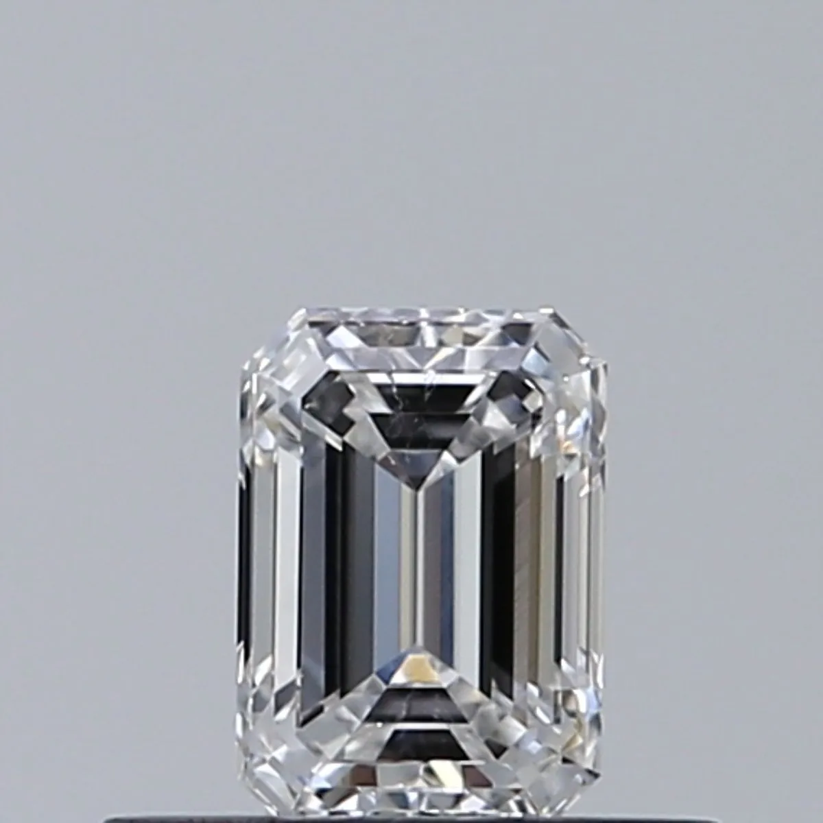 0.40ct EMERALD E SI1 Natural diamond