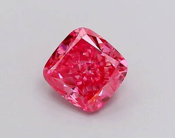 1.02ct CUSHION Fancy Vivid Pink VS2 Coloured Lab diamond