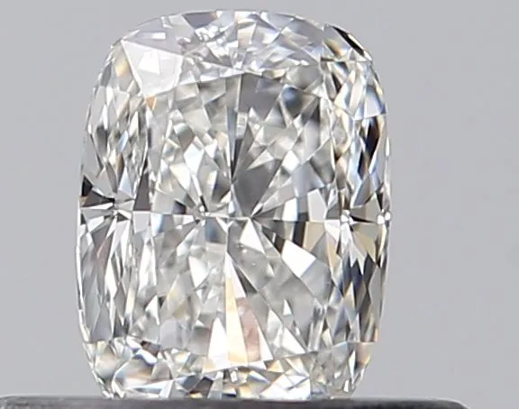 0.4ct CUSHION G VS1 Natural diamond