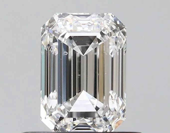 0.70ct EMERALD E SI1 Natural diamond