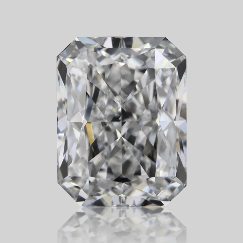0.70ct RADIANT E VVS2 Natural diamond