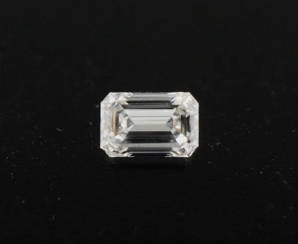 0.32ct EMERALD H VS1 Natural diamond
