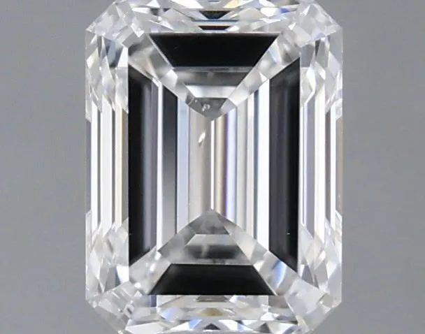 0.39ct EMERALD E VS2 Natural diamond