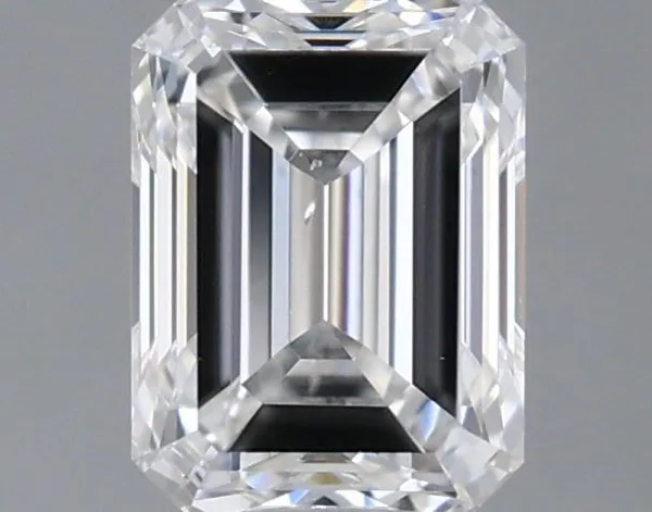 0.39ct EMERALD E VS2 Natural diamond