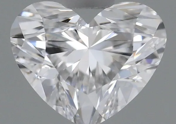 0.5ct HEART E SI2 Natural diamond