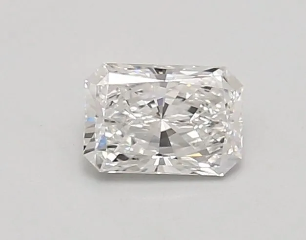 0.69ct RADIANT E VVS1 Lab Grown diamond