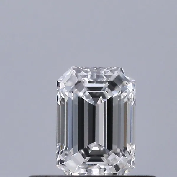 0.34ct EMERALD E VVS1 Natural diamond