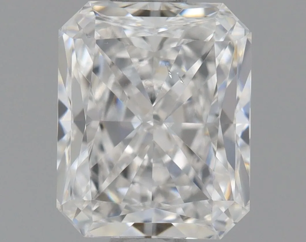 0.70ct RADIANT E SI1 Natural diamond