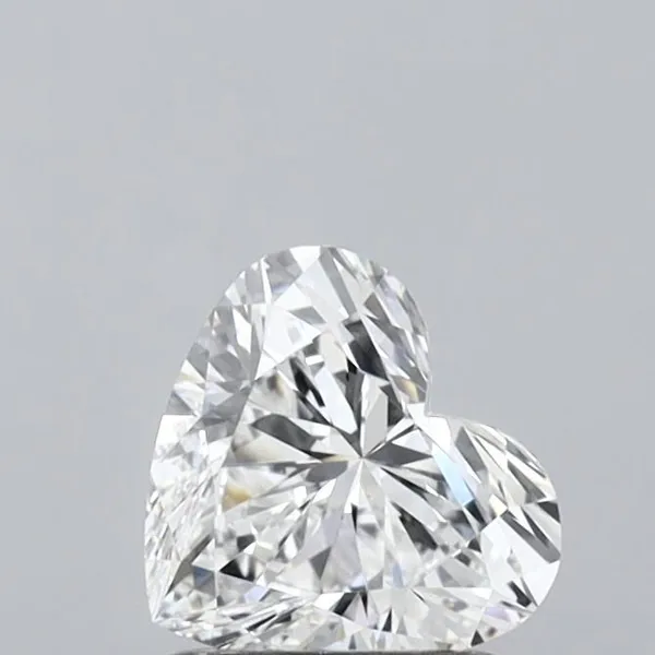 1.1ct HEART D VVS2 Lab diamond