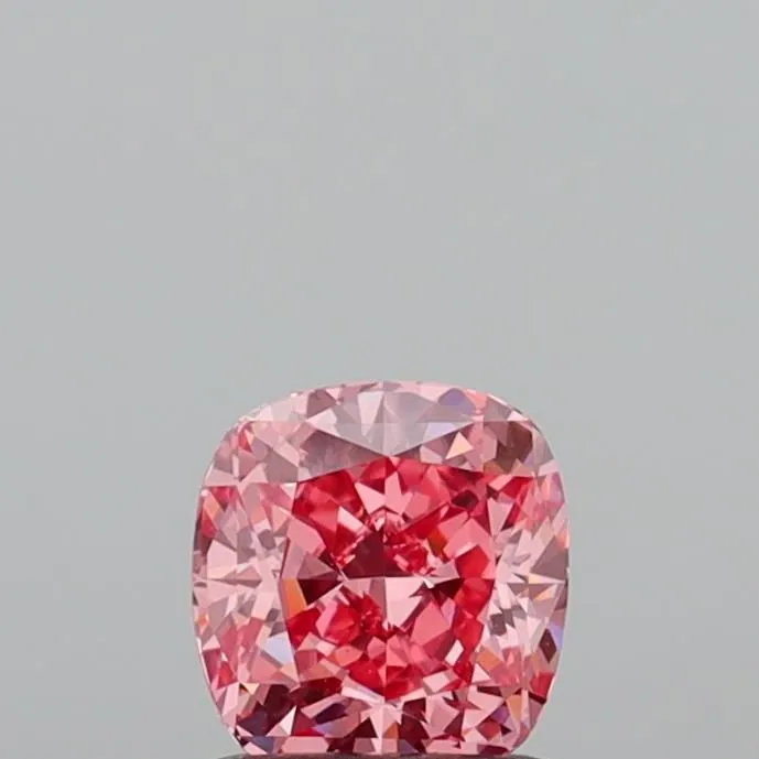 0.95ct CUSHION Fancy Vivid Pink VVS2 Coloured Lab diamond