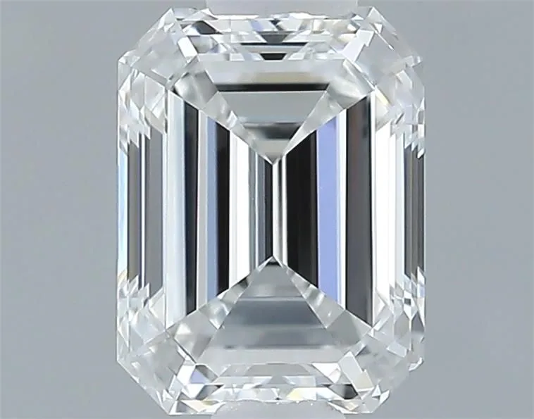 0.61ct EMERALD E VVS2 Natural diamond