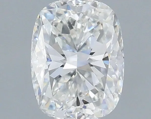 0.6ct CUSHION G VVS2 Natural diamond