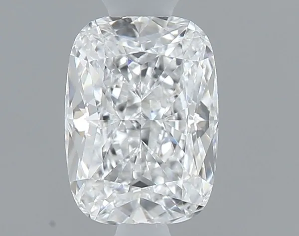0.4ct CUSHION E VVS1 Natural diamond