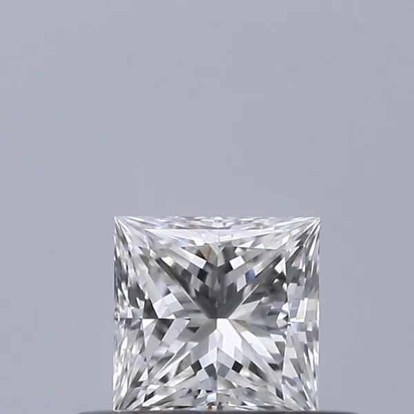 0.31ct PRINCESS E VVS1 Natural diamond