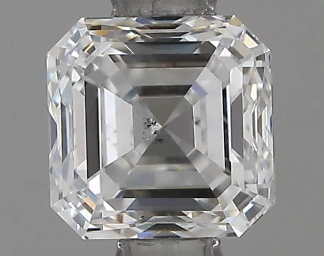 0.65ct EMERALD F SI1 Natural diamond
