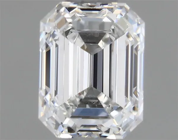 0.61ct EMERALD E VVS2 Natural diamond