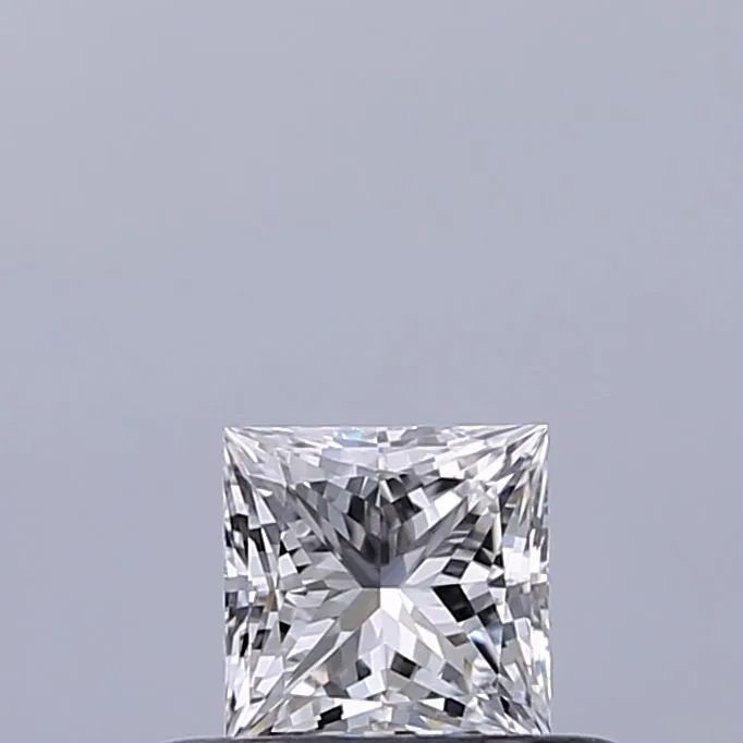 0.34ct PRINCESS D VVS1 Natural diamond