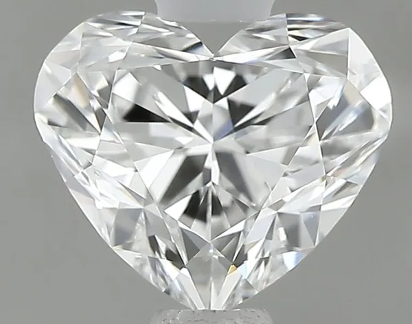 0.7ct HEART F VVS2 Natural diamond