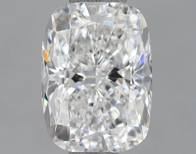 0.85ct CUSHION E VVS2 Lab Grown diamond