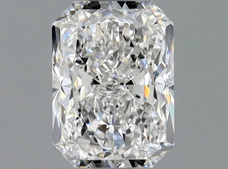 1.00ct RADIANT E VVS2 Natural diamond