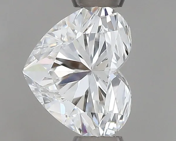 0.51ct HEART E VS1 Natural diamond