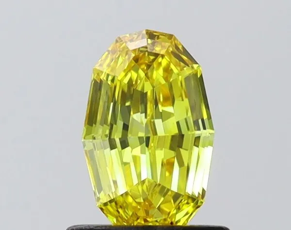 0.81ct OVAL Fancy Vivid Yellow VVS1 Coloured Lab diamond