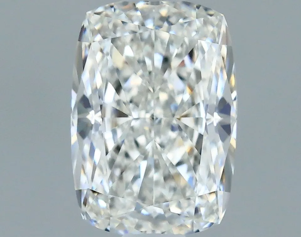 0.70ct CUSHION G VVS1 Natural diamond