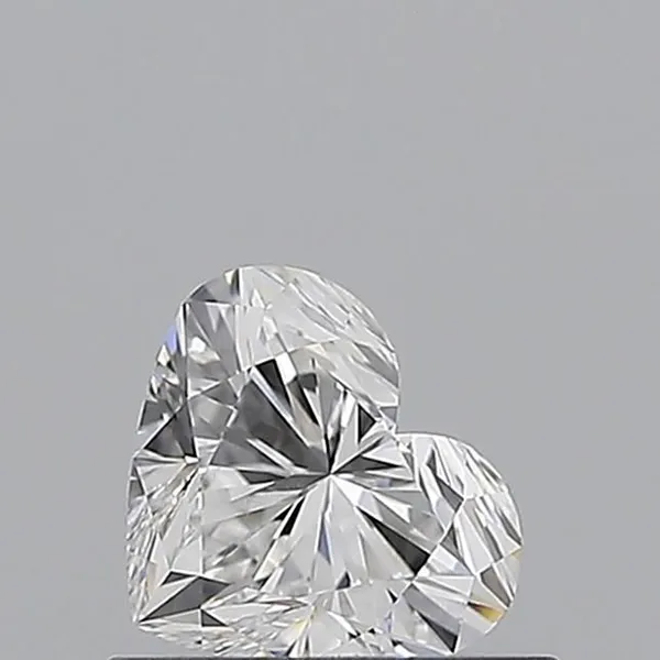 0.57ct HEART E VS2 Natural diamond