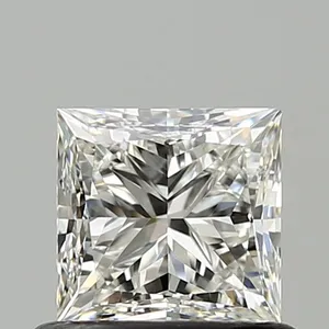 0.7ct PRINCESS H VS1 Natural diamond