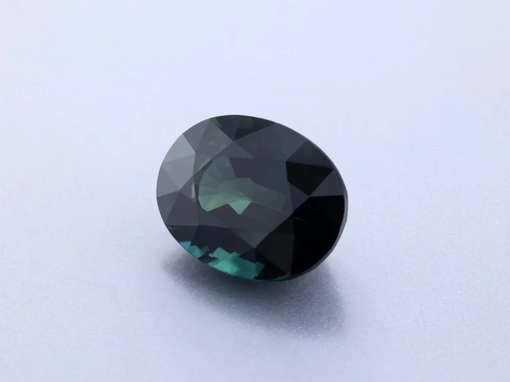 1.75ct Parti Sapphire, Oval gemstone