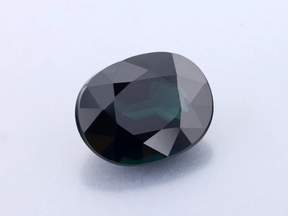 2.51ct Blue Sapphire, Oval gemstone