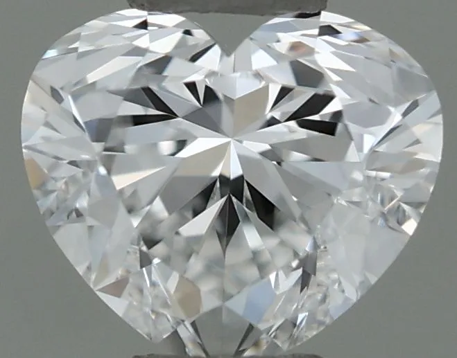 0.33ct HEART E VVS2 Natural diamond