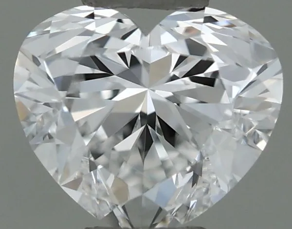 0.33ct HEART E VVS2 Natural diamond