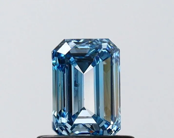 0.76ct EMERALD Fancy Vivid Blue VVS2 Coloured Lab diamond