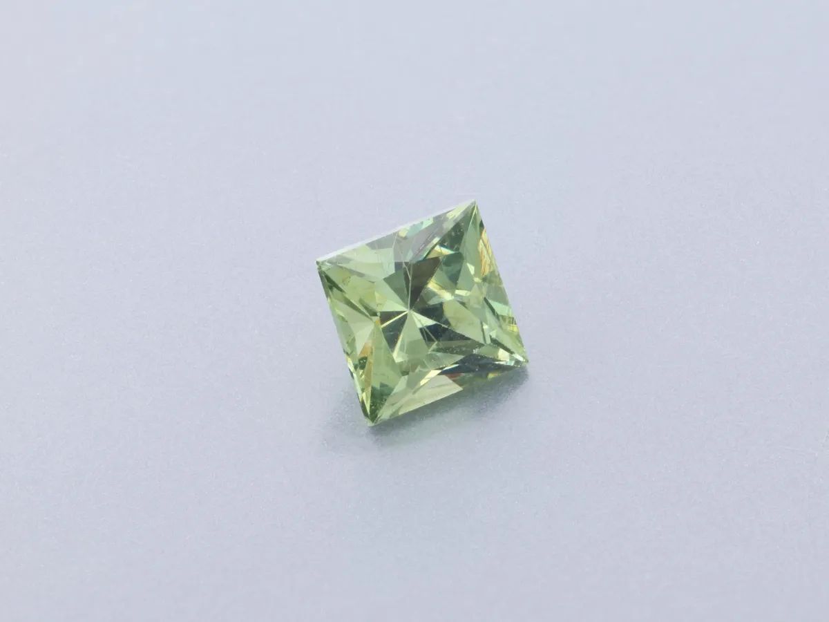 0.34ct Green Garnet, Square gemstone