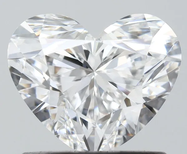 0.91ct HEART E VVS2 Natural diamond