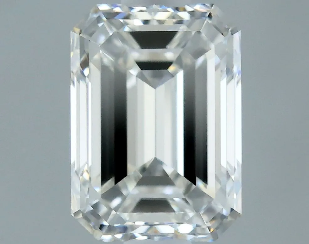 0.70ct EMERALD H VVS2 Natural diamond