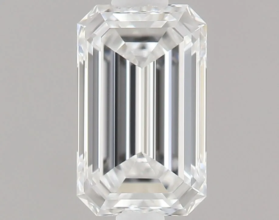 0.40ct EMERALD D VVS1 Natural diamond