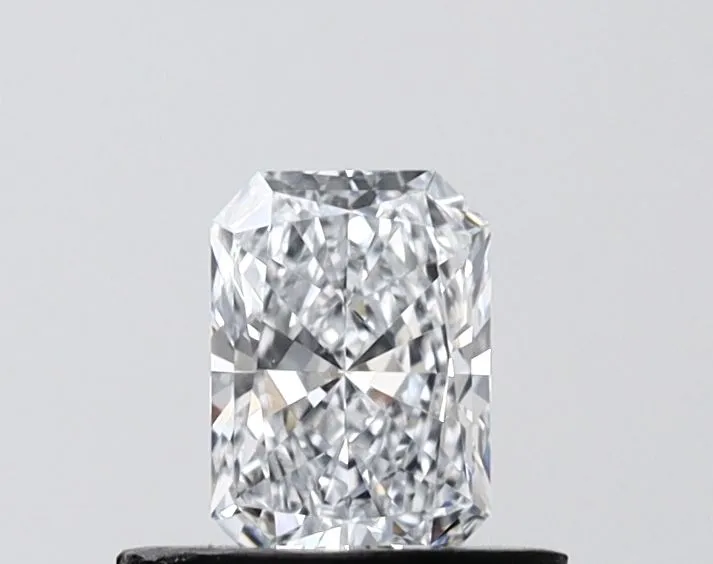 0.54ct RADIANT E FL Lab Grown diamond