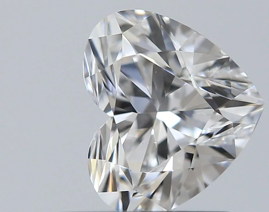 0.70ct HEART E VVS1 Natural diamond