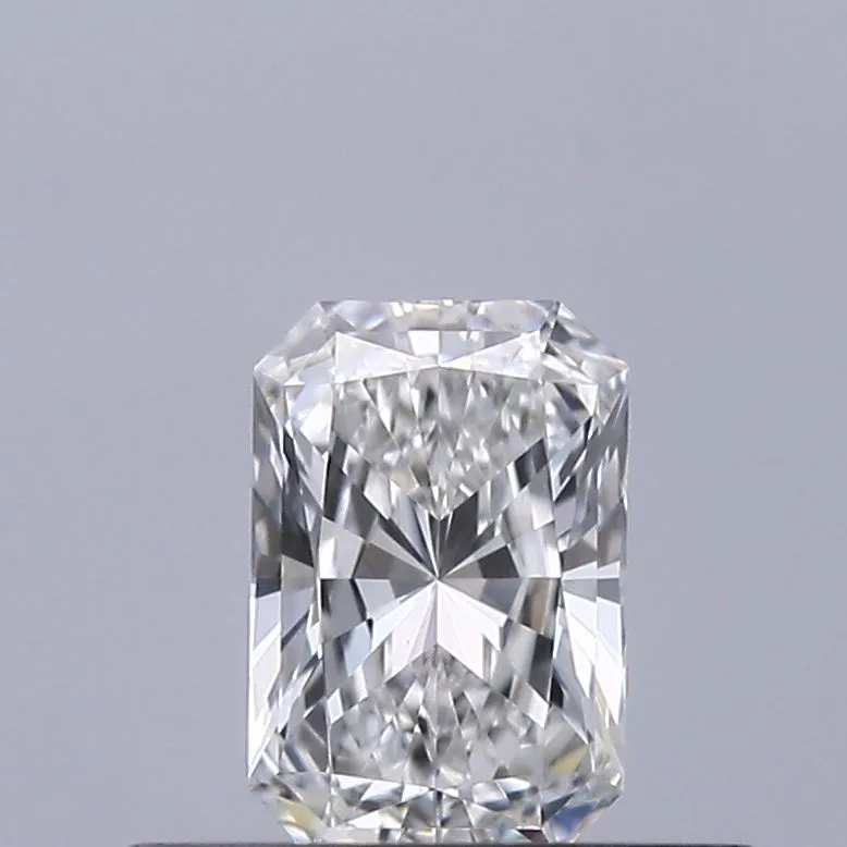 0.31ct RADIANT E VVS2 Natural diamond