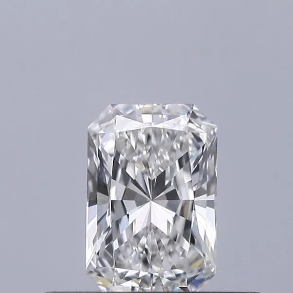 0.31ct RADIANT E VVS2 Natural diamond