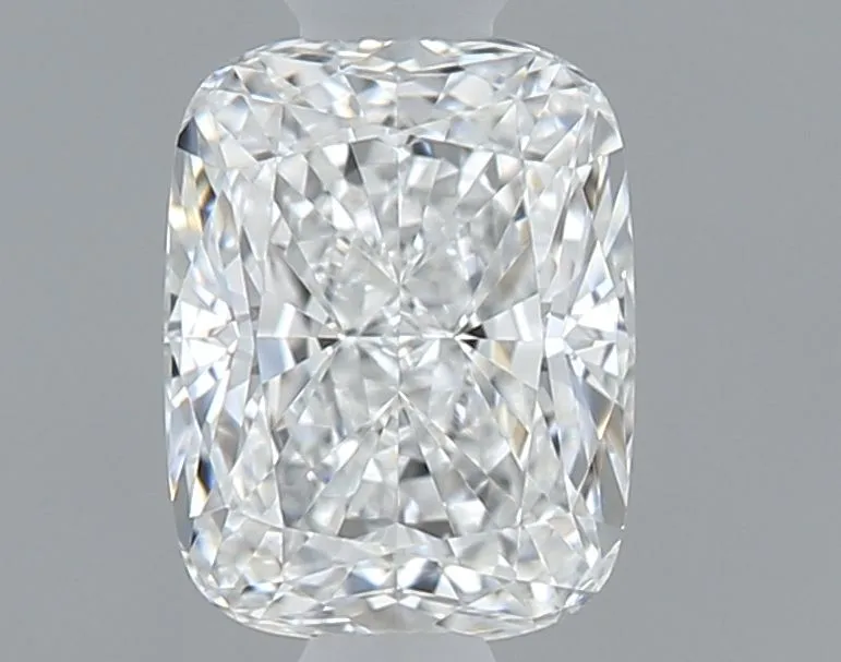 0.37ct CUSHION E VVS1 Natural diamond