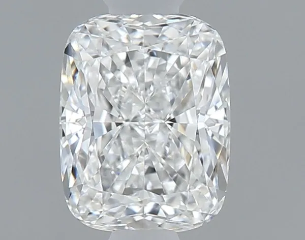 0.37ct CUSHION E VVS1 Natural diamond