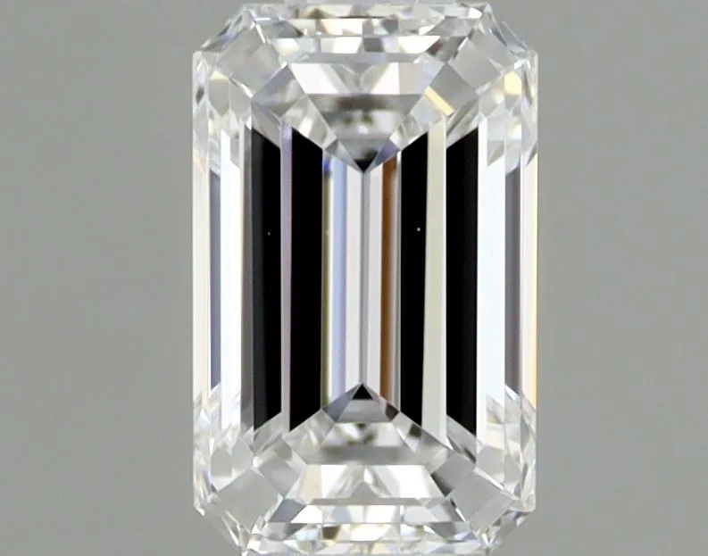 0.61ct EMERALD E VS1 Natural diamond