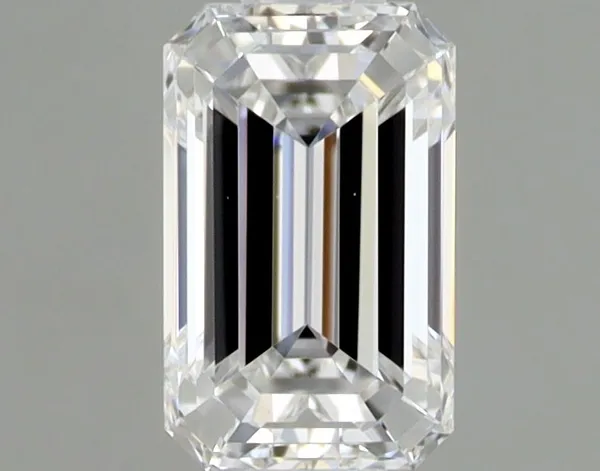 0.61ct EMERALD E VS1 Natural diamond